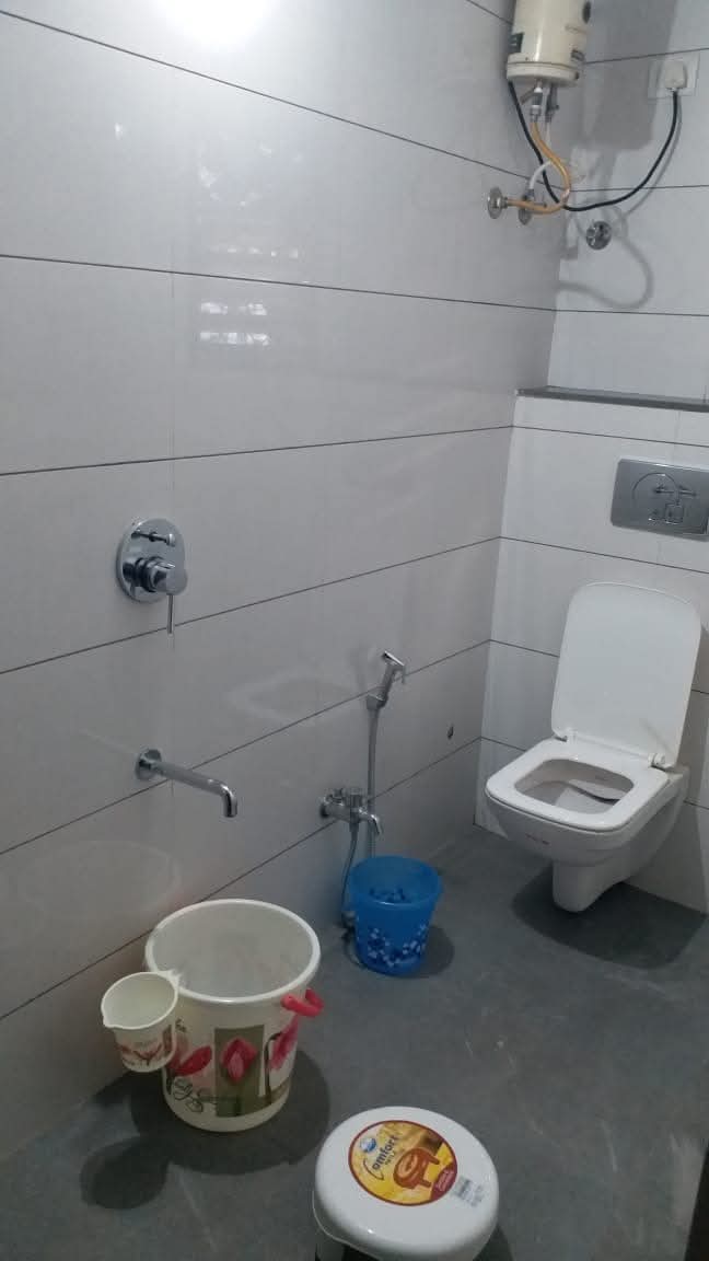 Senior-Friendly Toilets